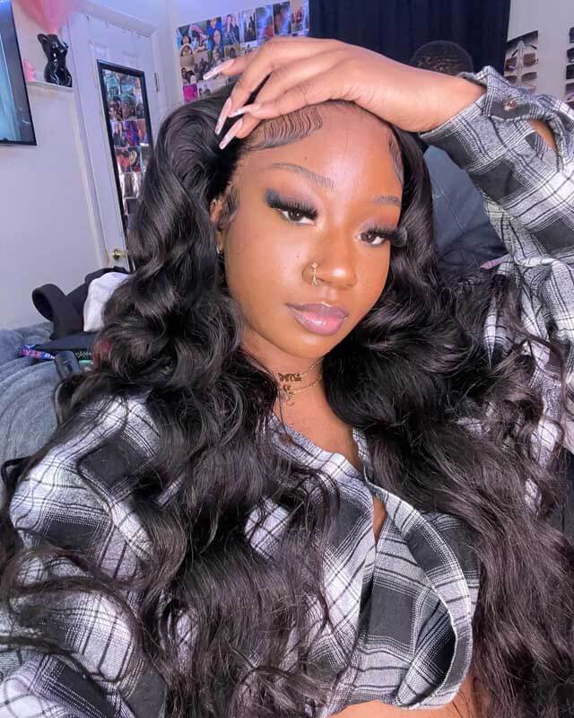Body Wave 13x4 HD lace front glueless wig, natural hairline